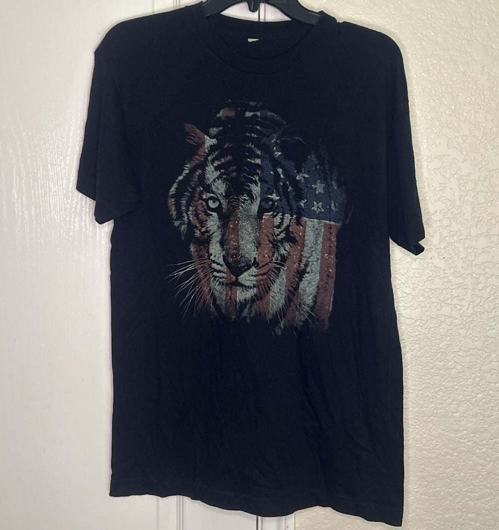 Lost Gods Tiger Growl American Flag Graphic T-Shirt